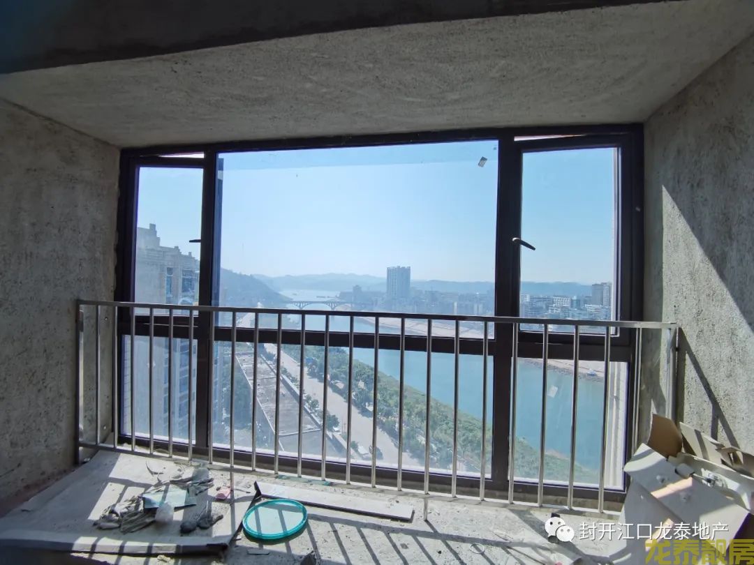 佰隆山河 电梯 无敌江景4房南向