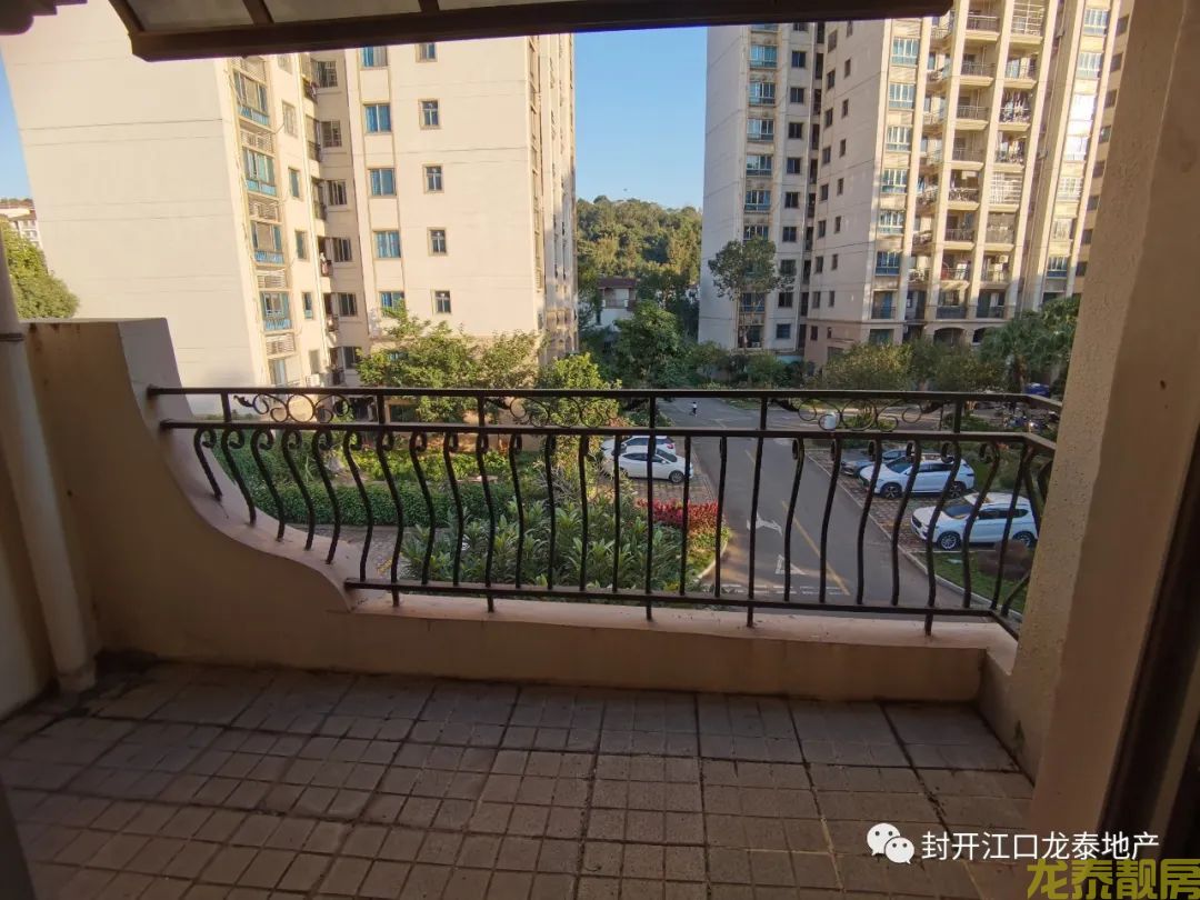 碧桂园靓别墅一栋 前后120平花园