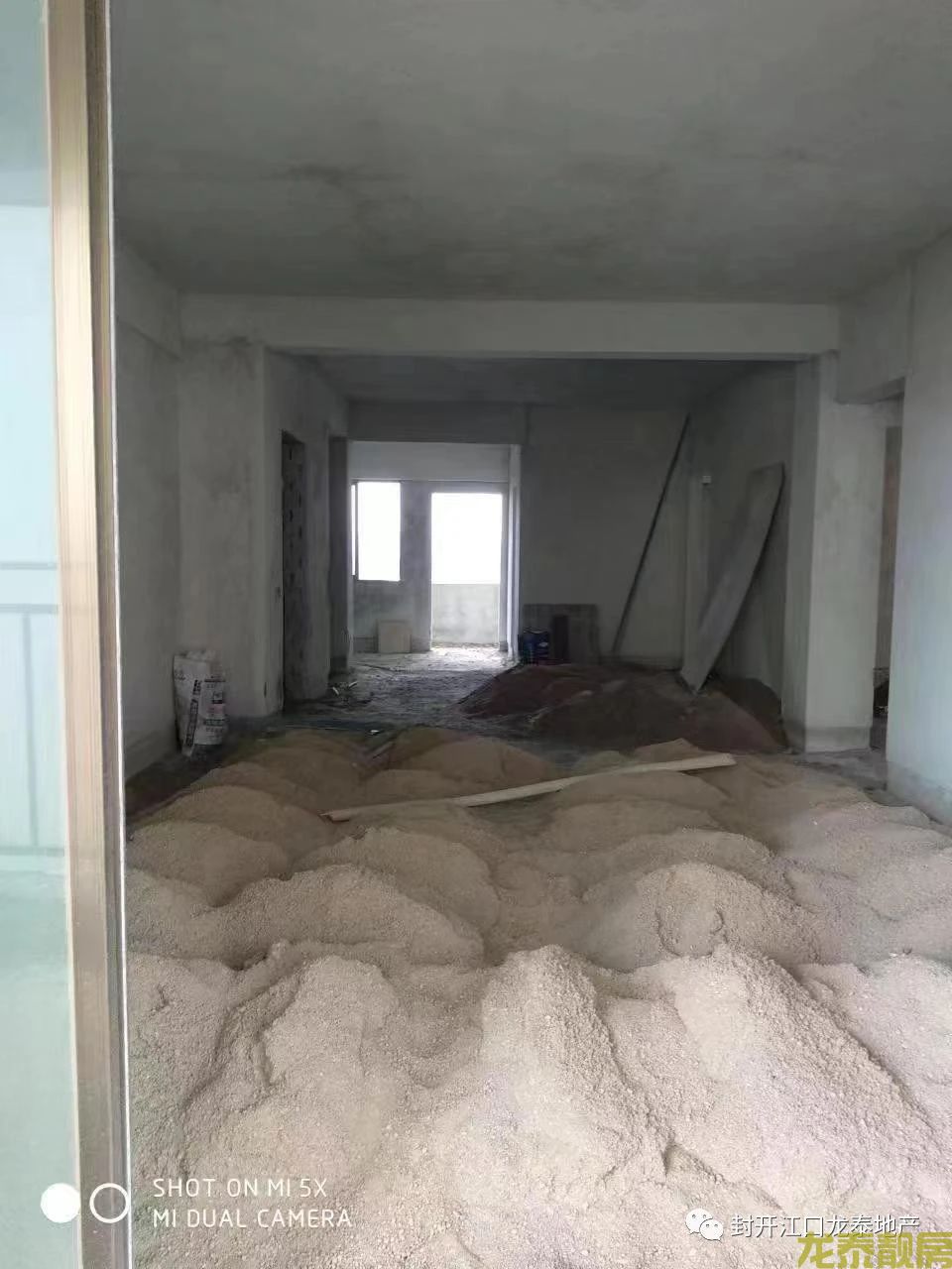 河南凯里亚德后背电梯11楼