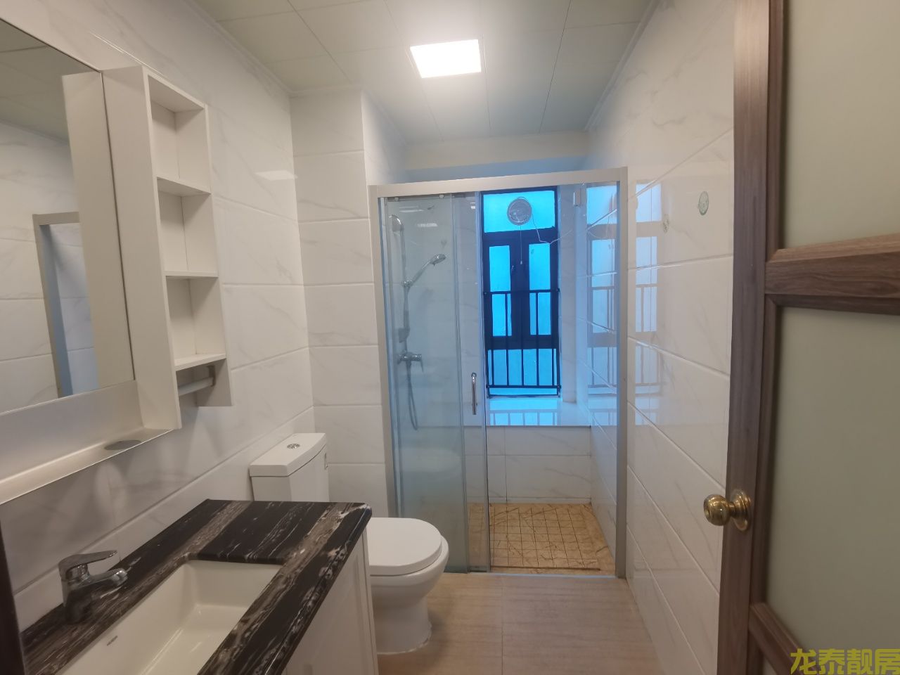 碧桂豪园 精装一梯一户四房