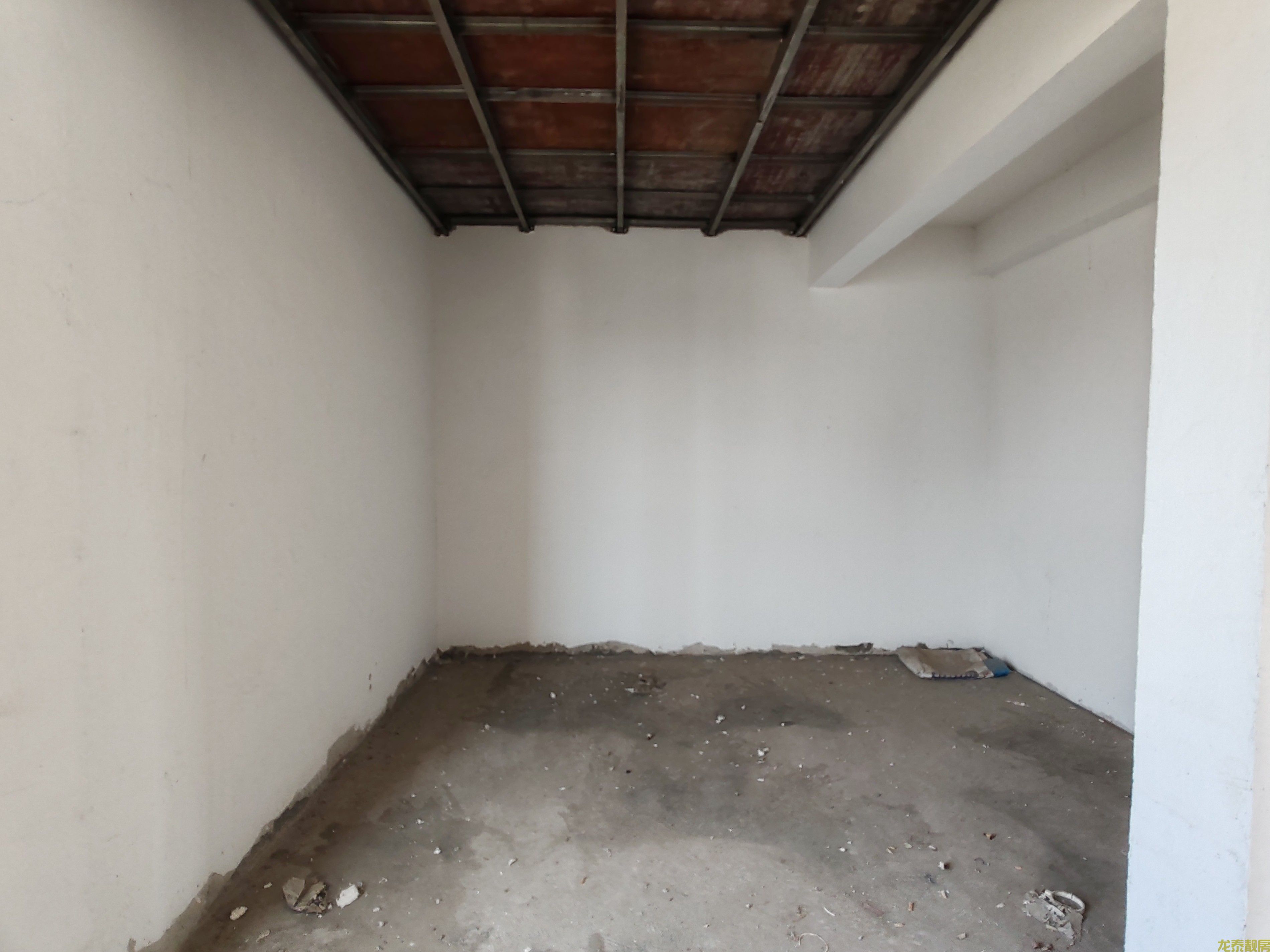 香槟壹号电梯复式小高层