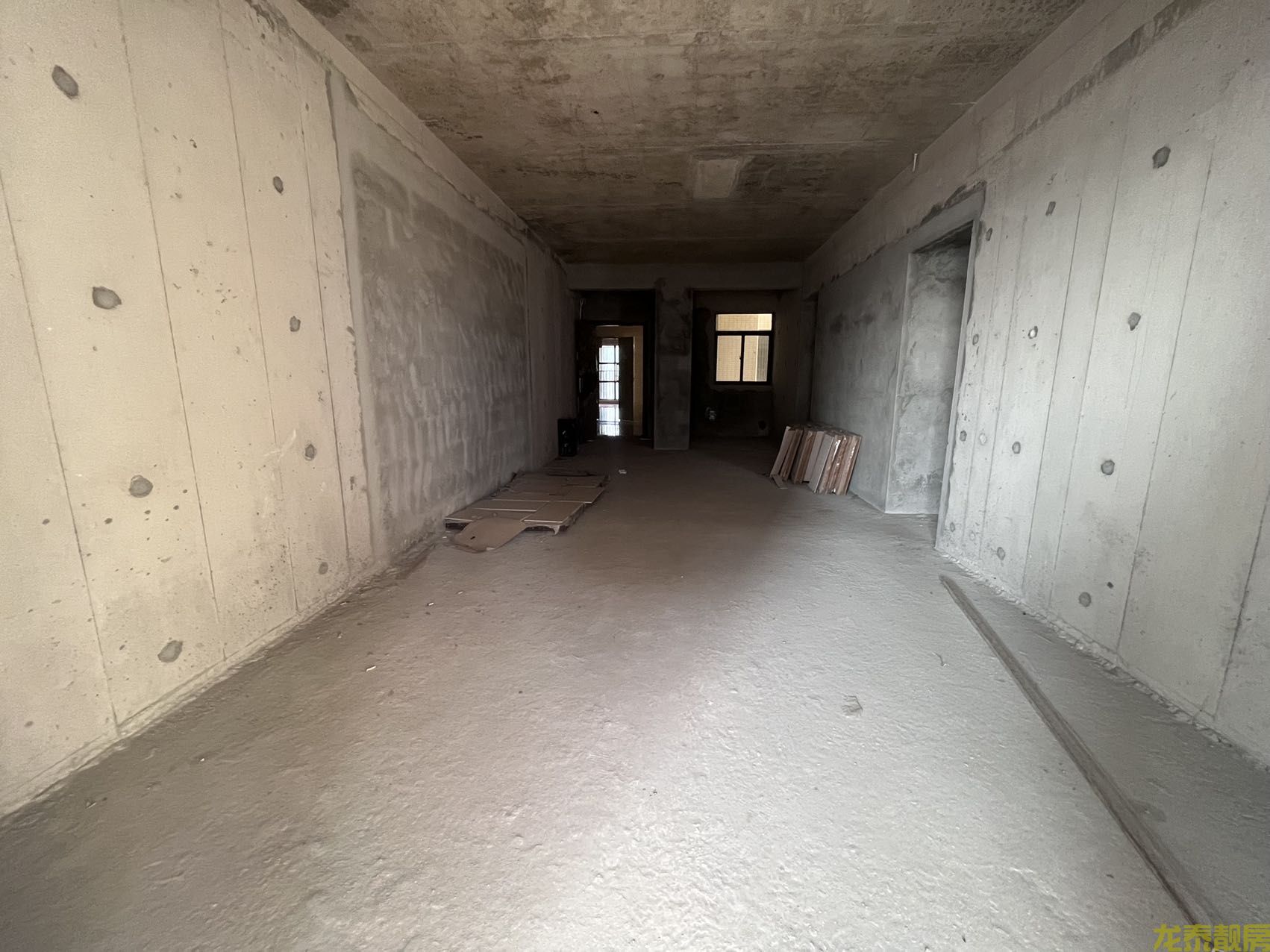 笋盘！星河国际毛坯高层三房