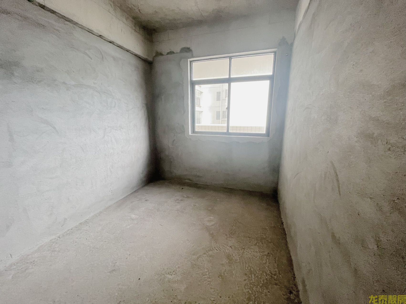 笋盘！星河国际毛坯高层三房