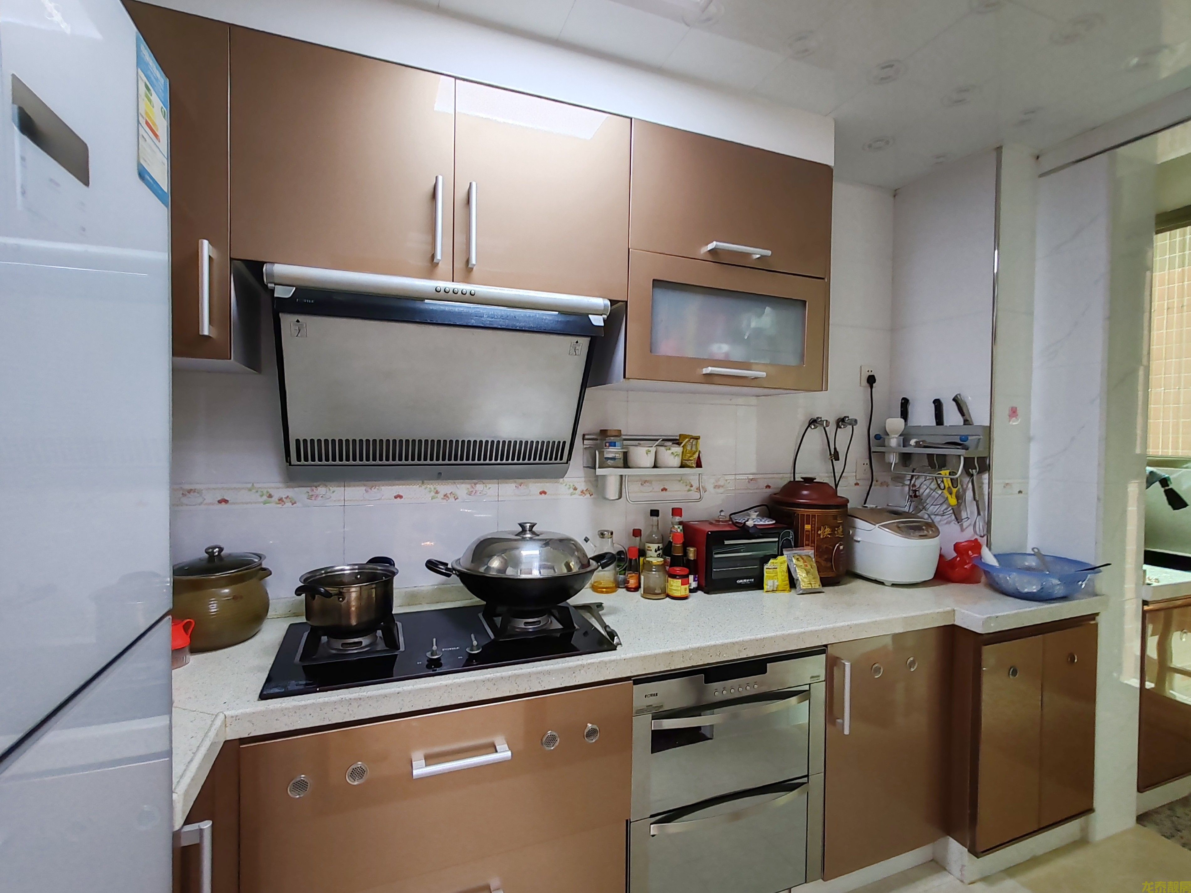 和富花园步梯低楼层