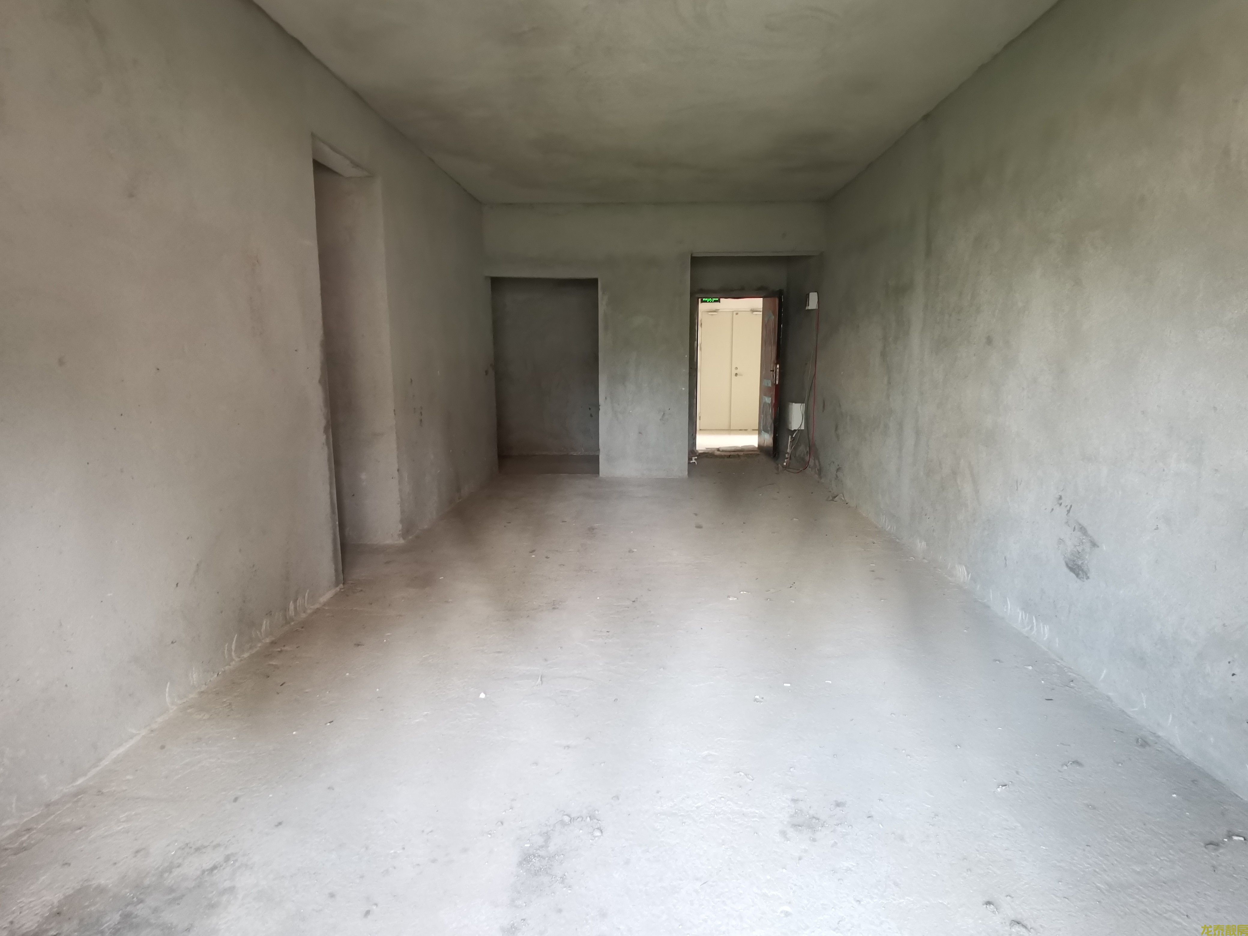 康怡花园电梯毛坯三房