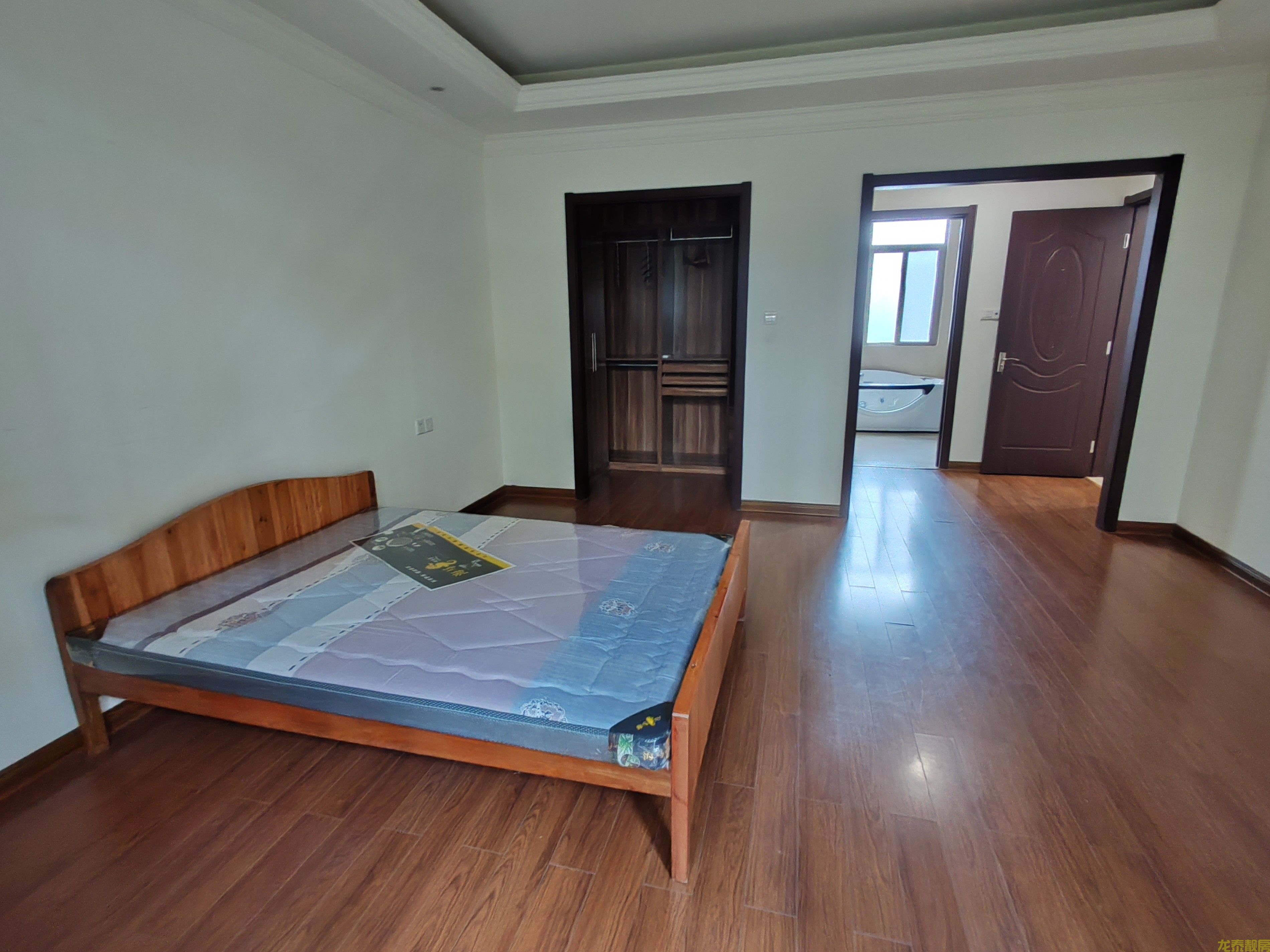 碧桂园五房送三面花园大别墅