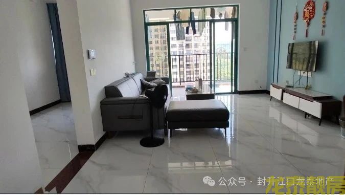 小学 初中 高中一站式学区房 御景华府3+1户型