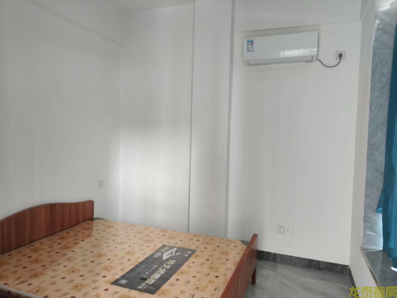 幸福市场附近步梯2~3楼三房出租