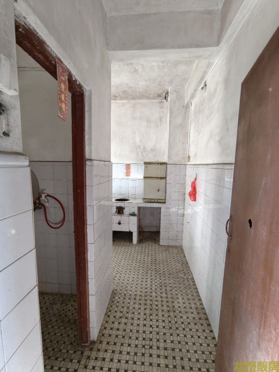 糖厂路口步梯靓楼层三房两厅售